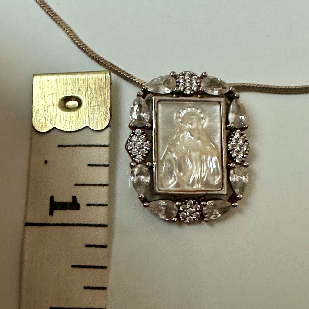 NIB Mother Of Pearl Sterling Silver Necklace 18” + 2” CZ - Picture 4 of 7